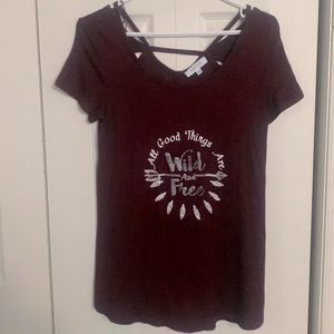MyStyle. Size medium. Burgundy coloured t-shirt.